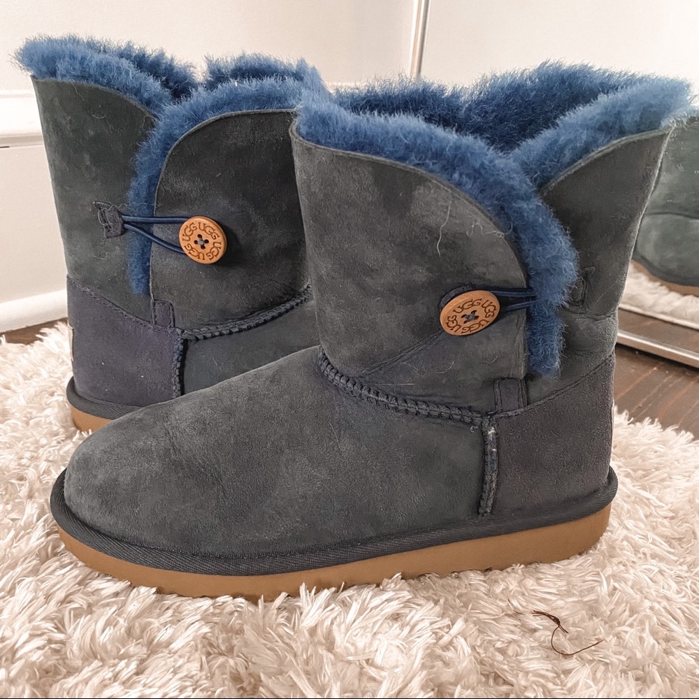 Navy blue Bailey button Ugg boots
